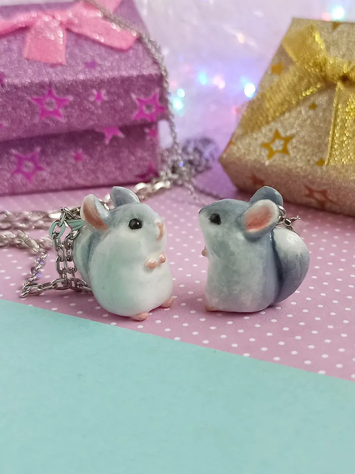 a Chinchilla necklace light gray (US discount)