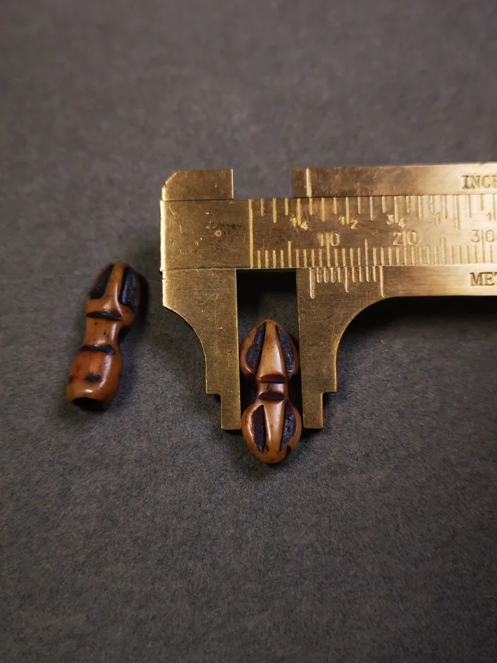 Gandhanra Hand Carved Tibetan Yak Bone Amulet, Vajra and Kila(Dorje Phurba) Pendant for Mala,Prayer Beads