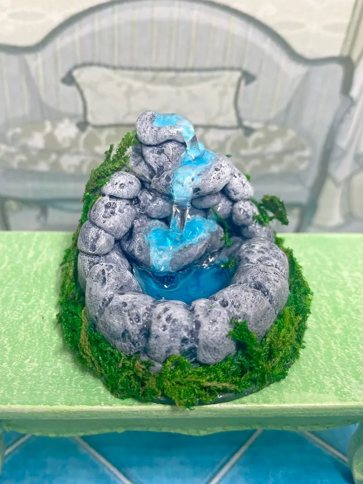 Tabletop fountain for dollhouse. Fountain. Puppet miniature. 1:12. Doll accessories.