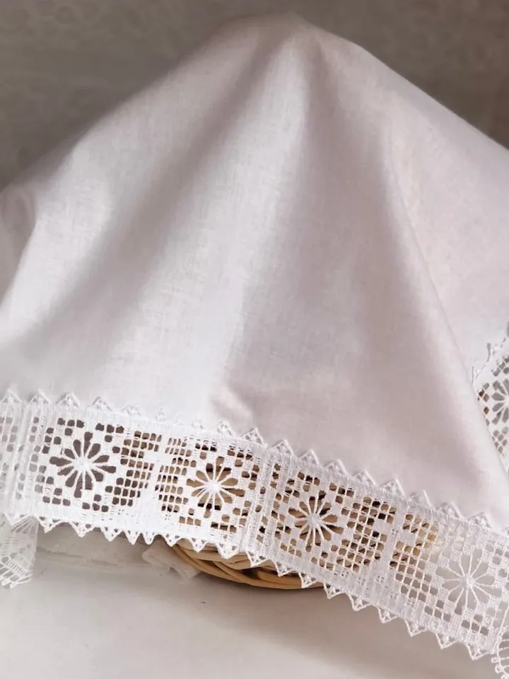 "Lace" free design for machine embroidery
