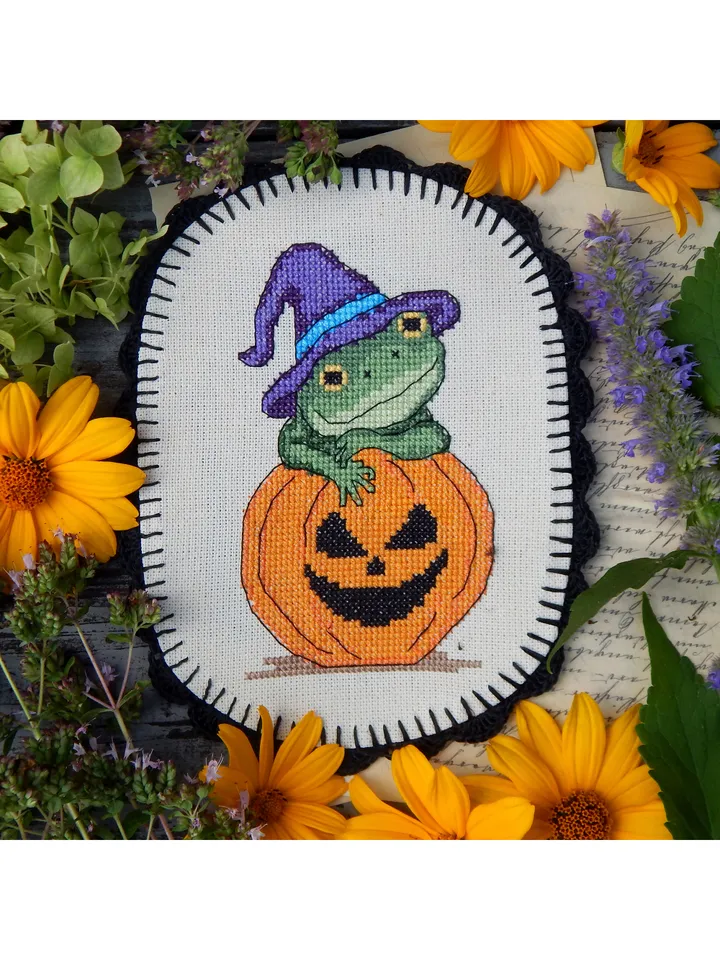 Halloween Frog cross stitch pattern