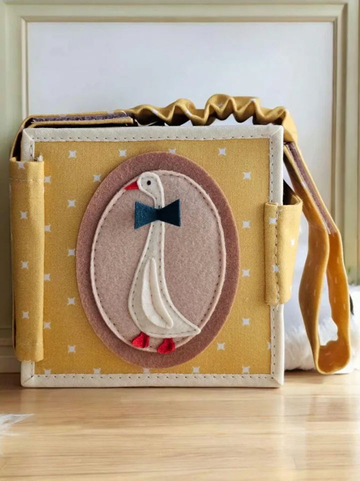 Sensory toys for babies Montessori quiet book travel busy book for baby 6 to 12 months One Silly Goose first birthday gift Kinderkrama