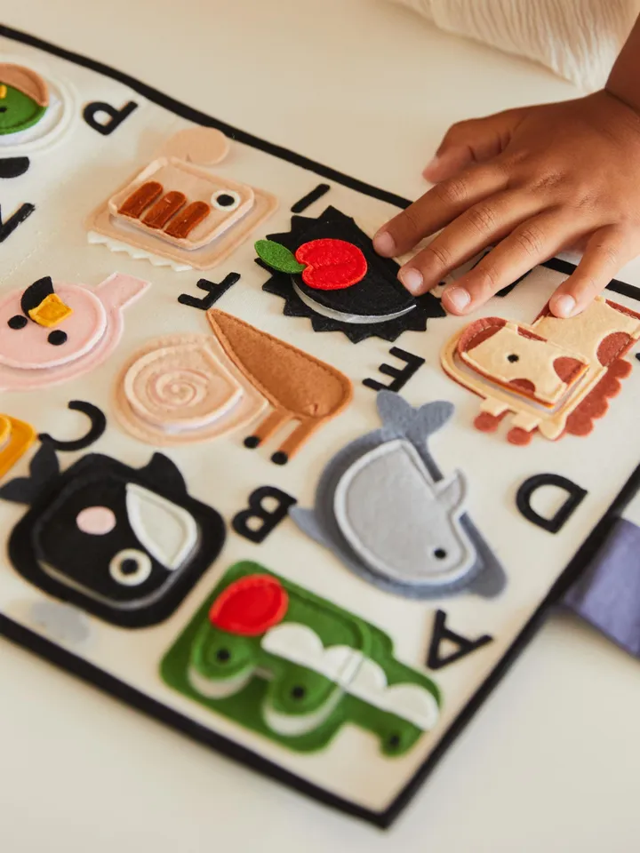 montessori quiet busy book toddler 1,2 year old, abc felt activity alphabet book, felt animals abc toys, autism toys 12 months, kinderkrama