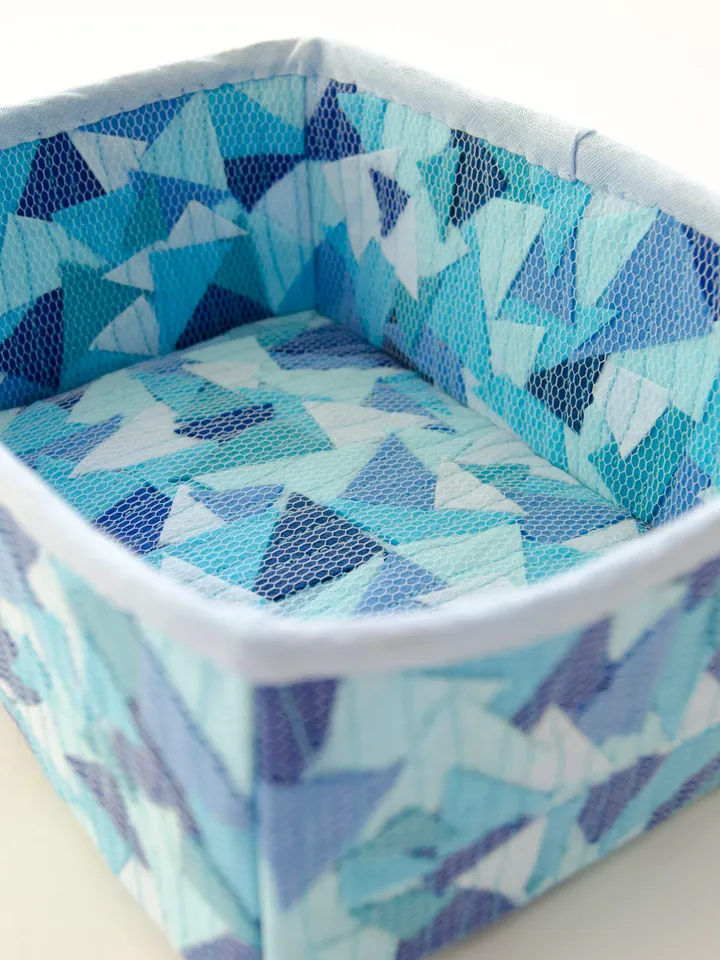 PDF Tutorial how to sew Box from felt scraps