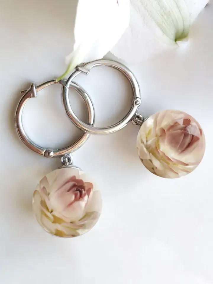 Earrings jewelry Silver rhodium plated 925 assay value with real helichrysum