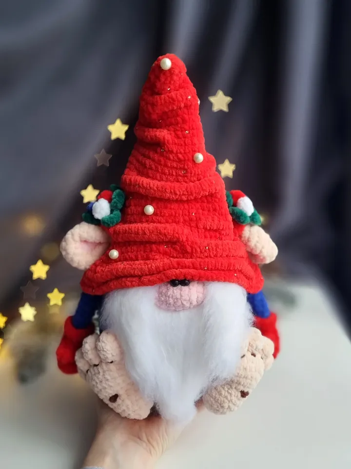 Crochet Christmas gnome pattern. Crochet Elf pattern. Amigurumi Christmas gnome