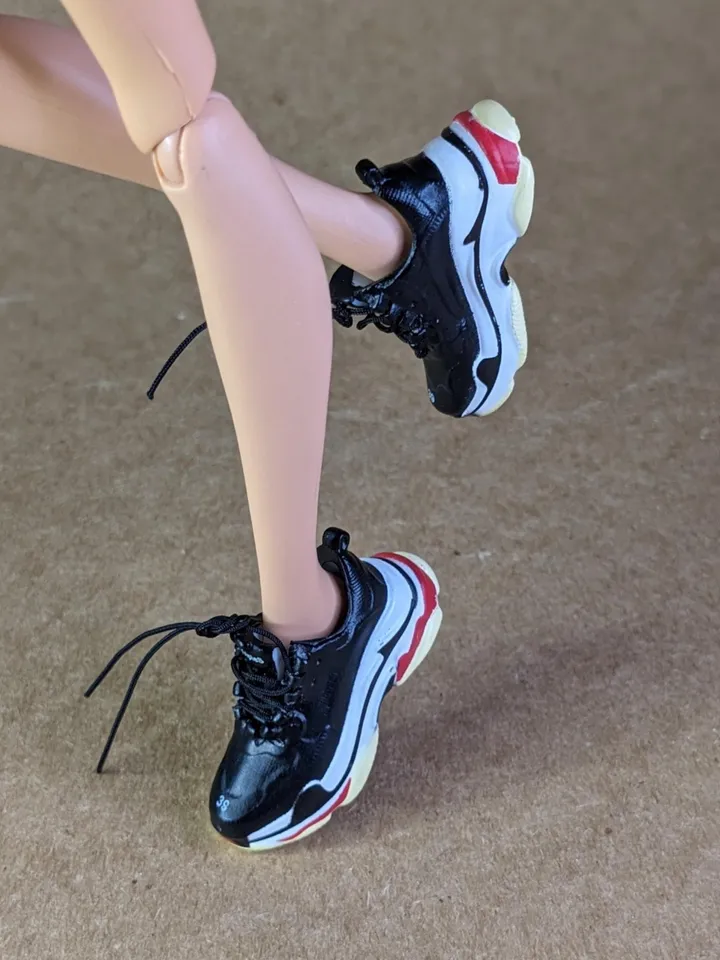 Black & Red sneakers for 11 inch female dolls (MH g1, g2, g3 or EAH)