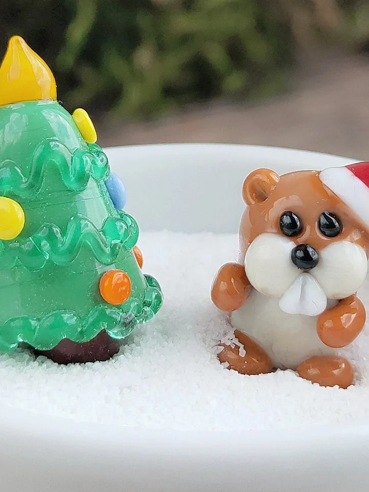 Beaver figurine Miniature beaver Tiny beaver glass beaver Miniature animals Santa hat figurine Christmas gifts Aquarium decor