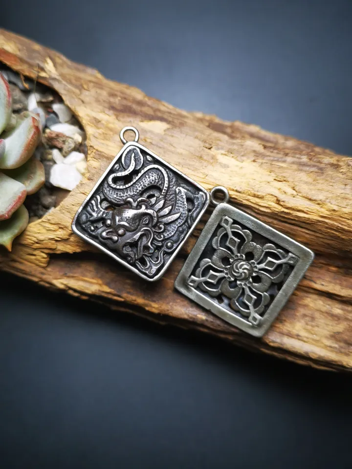 Gandhanra Antique Tibetan Buddhist Amulet,Dragon -the Four Dignities(Garuda,Tiger,Dragon,Lion),Protective Pendant,Inlaid with Sliver