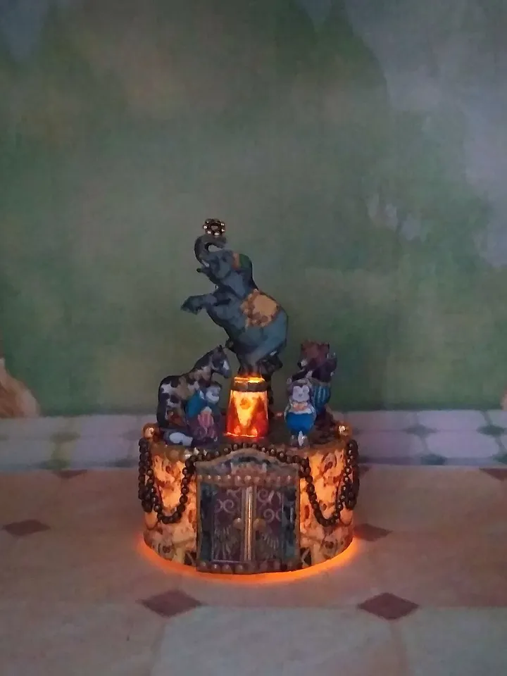 Doll circus. Animals in circus.Illuminated circus.1:12 scale.