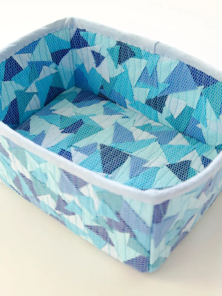 PDF Tutorial how to sew Box from felt scraps