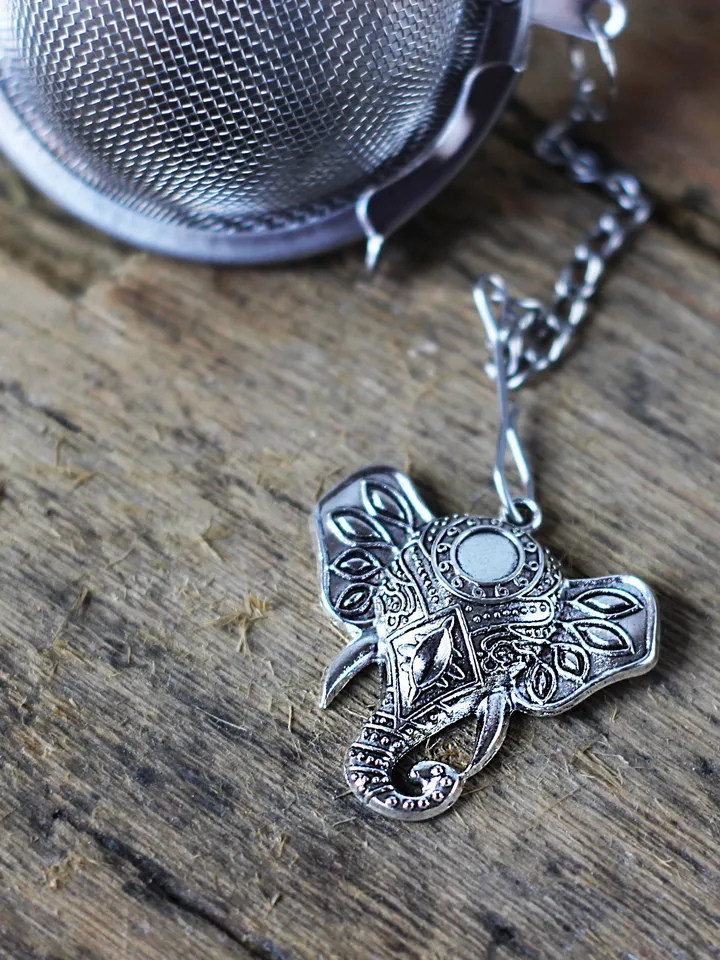 Elephant tea strainer for herbal tea, Tea infuser charm elephant, Tea steeper elephant pendant, loose leaf tea lover
