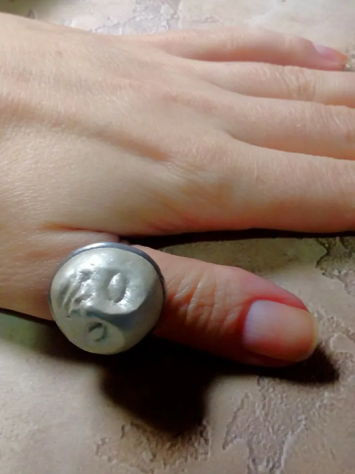 Moon face ring, moon Goddess ring, Halloween witchy ring, pearl color head ring
