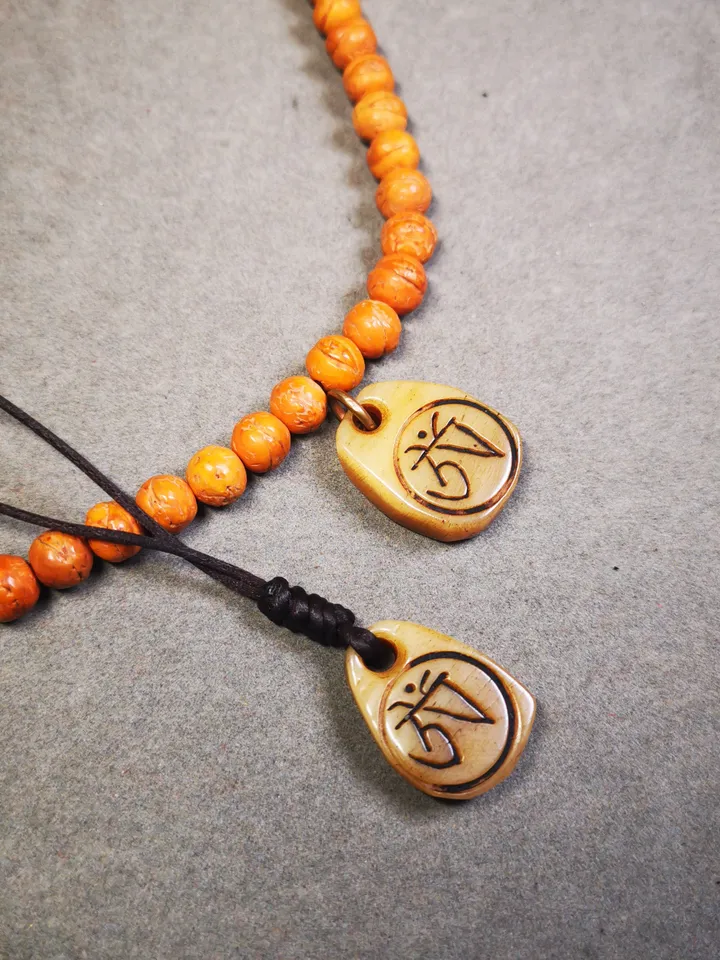Gandhanra Tibetan Bone Carved Amulet,Om Pendant for Mala,Prayer Beads Accessories