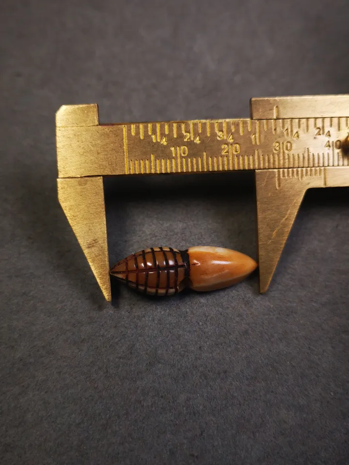 Gandhanra Handmade Tibetan Pendant Bead,Bone Carved Spacer Bead for Mala,Niang La Tsa Tsa Statue,Stupa Amulet,Pagoda Pendant