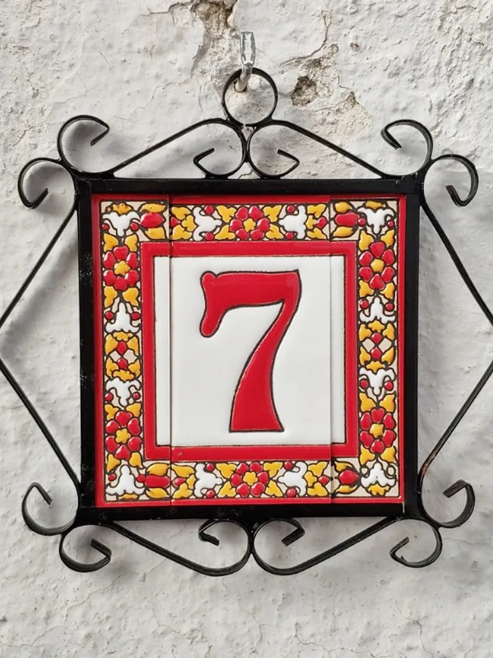 Ceramic letters and numbers 11cm (4.3") for the wall - Hand-glazed in Spain - "ROJO-M" models - Ceramic letters number -
