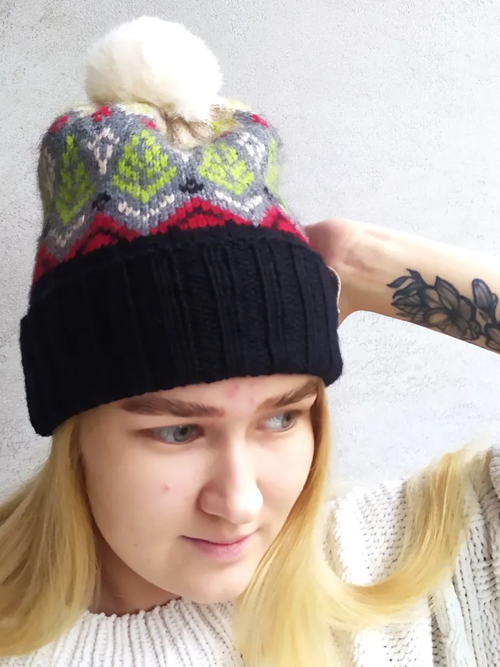 Warm jacquard knitted pompom hat