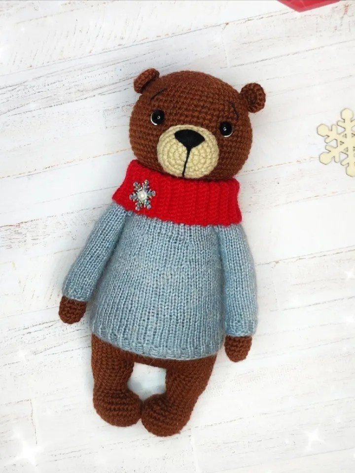 Plush brown teddy bear toy