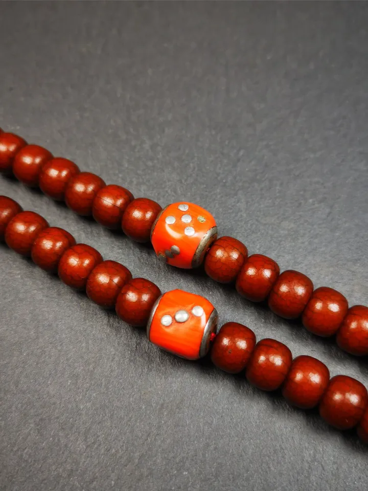 Gandhanra 1 Pair of Old Plastic Dice Beads,Marker Beads for Mala Necklace,Prayer Beads Accessories,0.47&quot; × 0.47&quot;