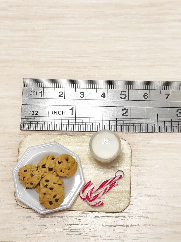 Christmas treat for santa claus - chocolate chip cookies for dolls - food for barbie - realistic miniature - Christmas