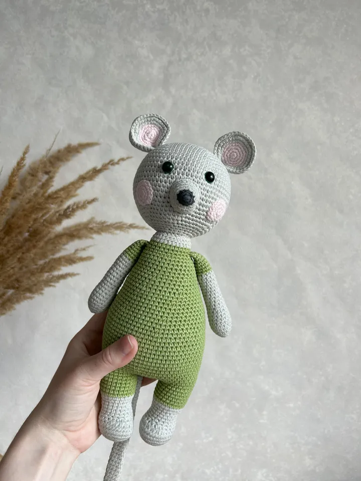 Crochet mouse toy, stuffed animal toy, mouse toy, amigurumi toy