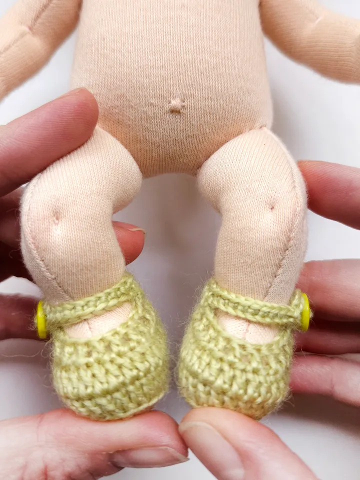 DIY Cardigan, Booties & Hat for a 7 inch (18 cm) Waldorf doll. Bundle of 3 PDF knitting and crochet patterns and tutorials.