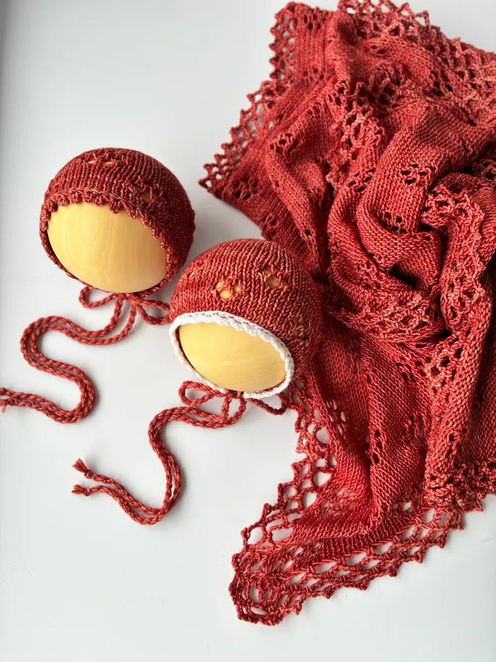 Knitted hand dyed merino wrap and bonnet. Knitted Newborn photo props