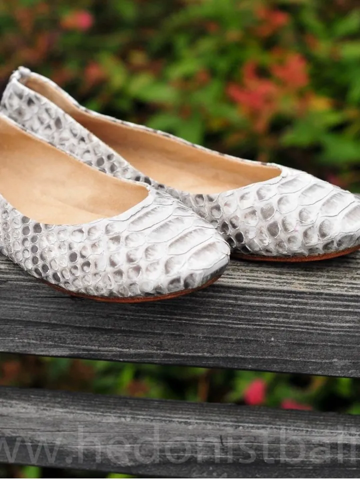 Python skin balet shoes | Woman flat shoes | exotic leather shoes | snake print flat mules | Genuine python gray flat shoes | elegant shoes