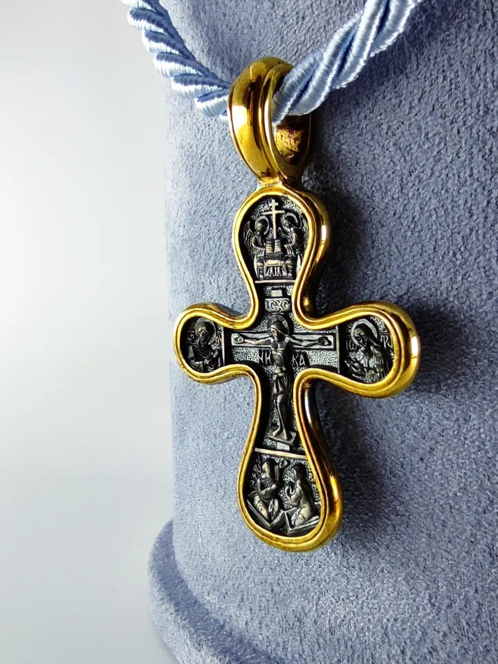 Beautiful pectoral cross for men and women