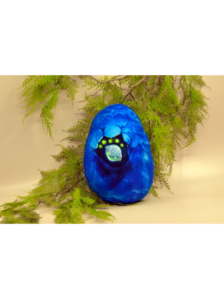 Big mysterious egg - blue song