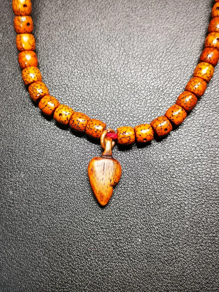 Gandhanra Tibetan Shankha Amulet,Yak Bone Carved Conch Bead Counter Clip Pendant for Mala, Prayer Bead Accessories