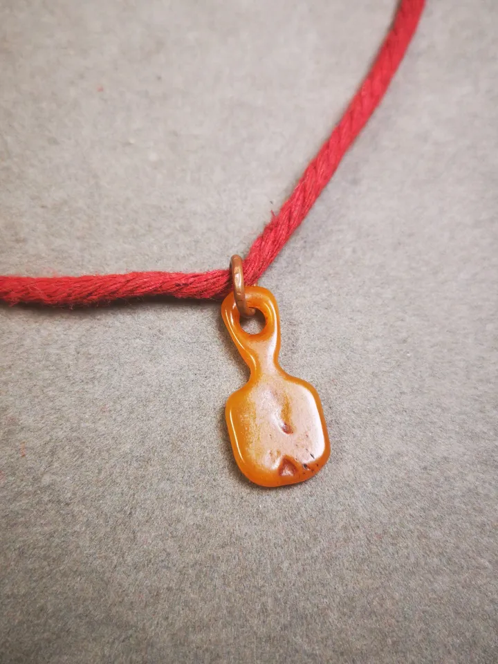 Gandhanra Tibetan Yak Bone Carved Tibetan Alphabet OM,Mala Pendant,Bead Counter Clip,Prayer Bead Accessories,