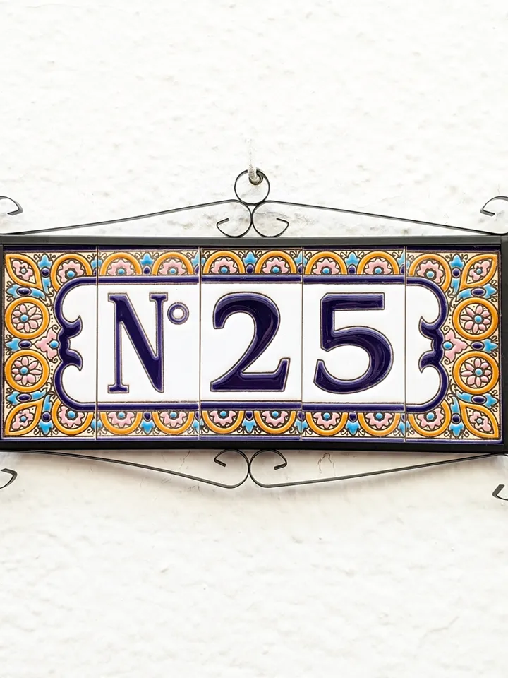 Ceramic letters and numbers 11cm (4.3") for the wall - Hand-glazed in Spain - "ARCOS-AZUL" models - Ceramic letters number -