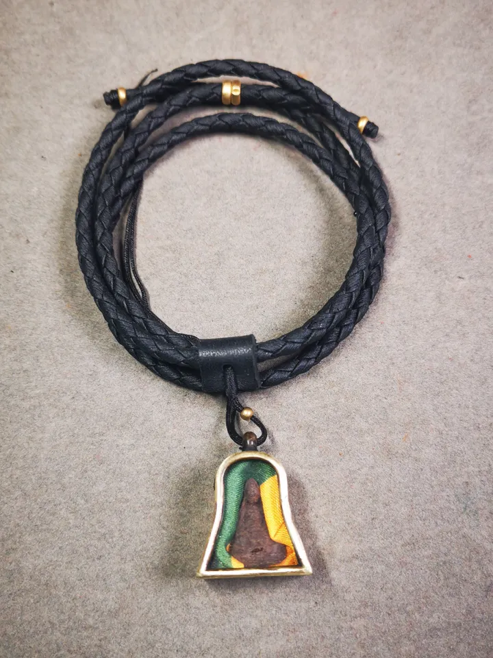 Gandhanra Antique Handmade Gau Ghau Shrine, Je Tsongkhapa,Losang Drakpa,Je Rinpoche,Mini Tibetan Buddhist Altar Amulet Pendant