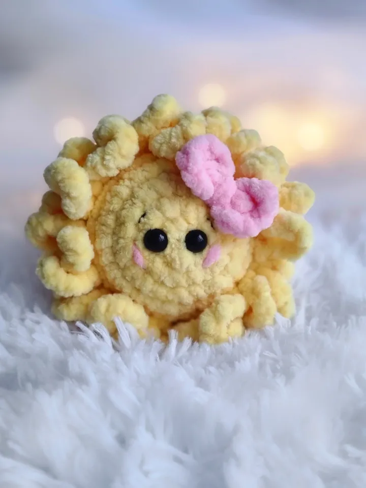 Crochet sun pattern. Amigurumi sun pattern. Crochet sunbeam pattern. Crochet sunshine pattern