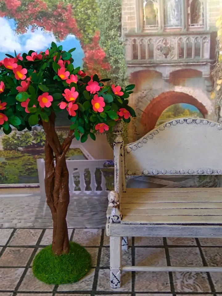 Miniature tree for your doll garden or yard.1:12 scale.