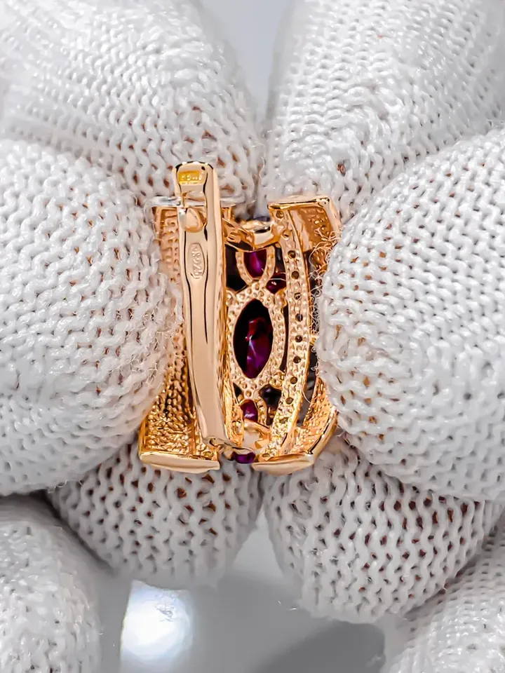 Earrings Massive earrings made of 925 silver (585 gold coating) with alexandrite and white cubic zirconia