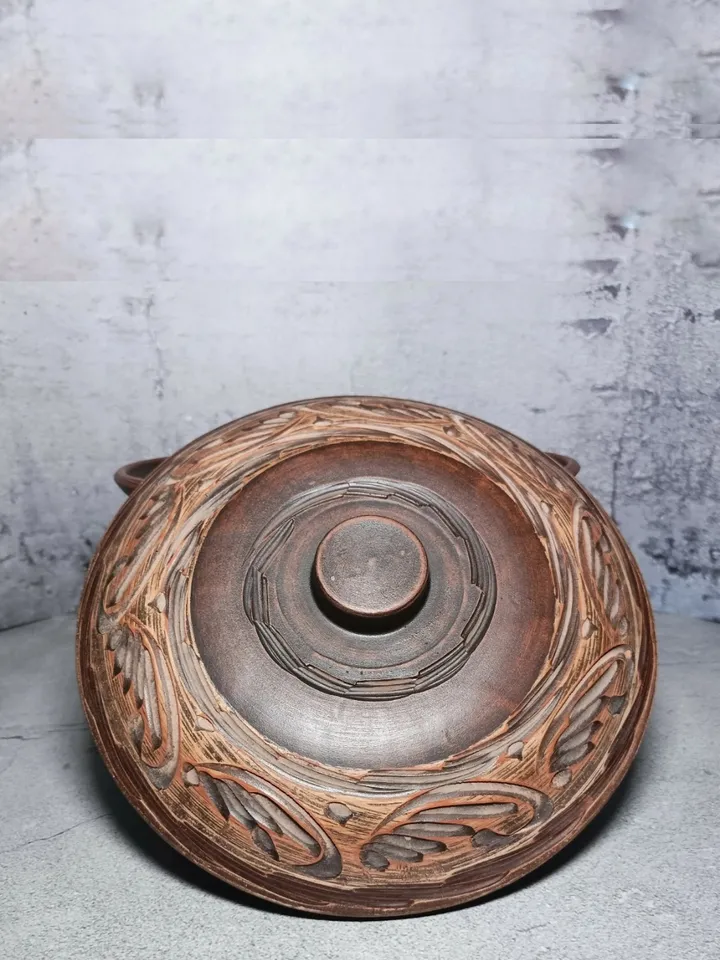 Ceramic casserole 202.88 fl.oz Pottery Clay quality handmade from red clay