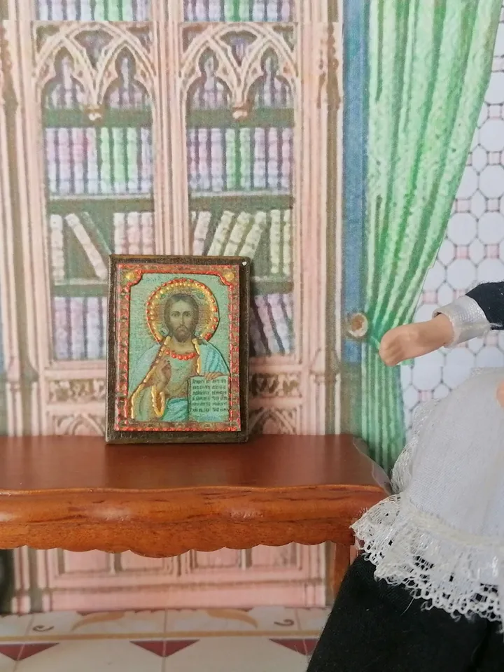 Miniature icon. Christmas.1:12 scale.Dollhouse miniature. Christmas. 1:12.