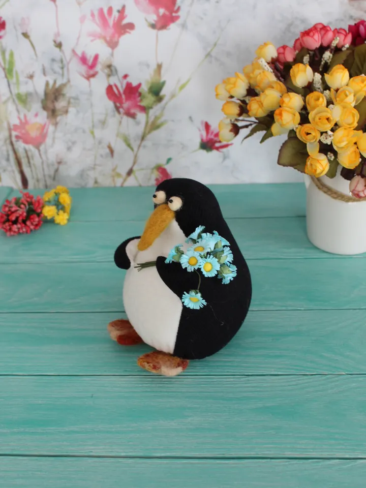Stuffed animal pattern – Penguin Toy sewing pattern and video class - Christmas gift idea