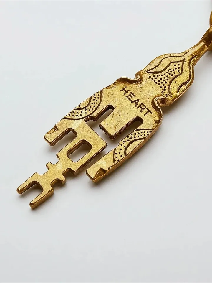 Gandhanra Antique Tibetan Amulet Keychain,The Key of Heart, Trantic Buddhism Dharma, Himalayan Style Pendant,Made of Pure Brass