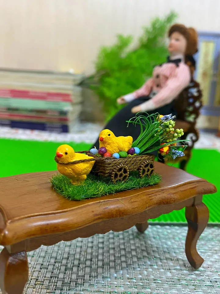 Easter miniature. Two chickens with a cart and a bouquet of flowers.1:12