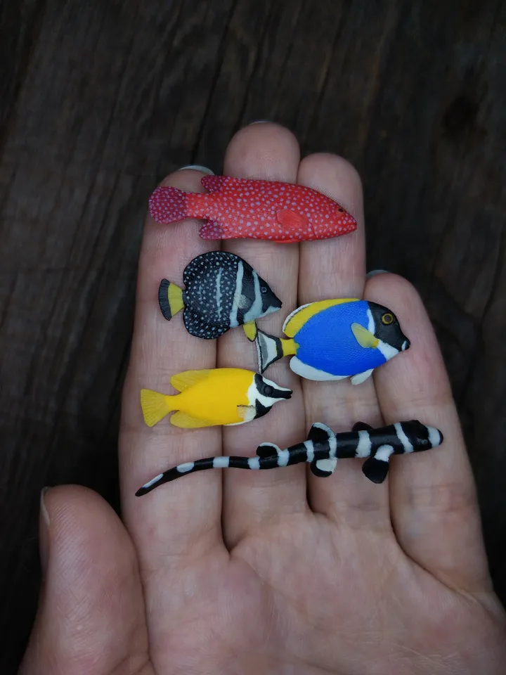 Set of miniature clay sea creatures, tiny animal for diorama, dollhouse or resin art