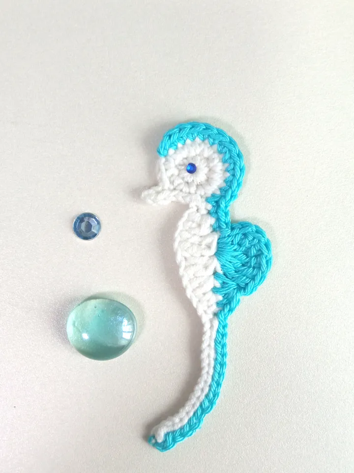 Applique Crochet pattern Seahorse, steering wheel, anchor.