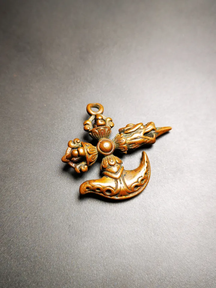 Gandhanra Antique Tibetan Amulet,Cross Kartika(knife of the dakinis) and Kila(Dorje Phurba), Trantic Buddhism Dharma, 60 Years Old.