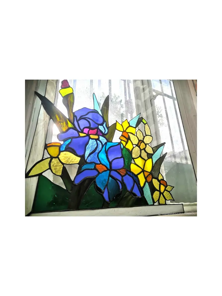 Primrose Corner: Tiffany Overlay Stained Glass, Tiffany Stained Glass: Primrose Corner Accent, Overlaid Primrose Corner, Tiffany Glass Art: Primrose Corner Overlay, Tiffany-Style Stained Glass: Primrose Corner Piece