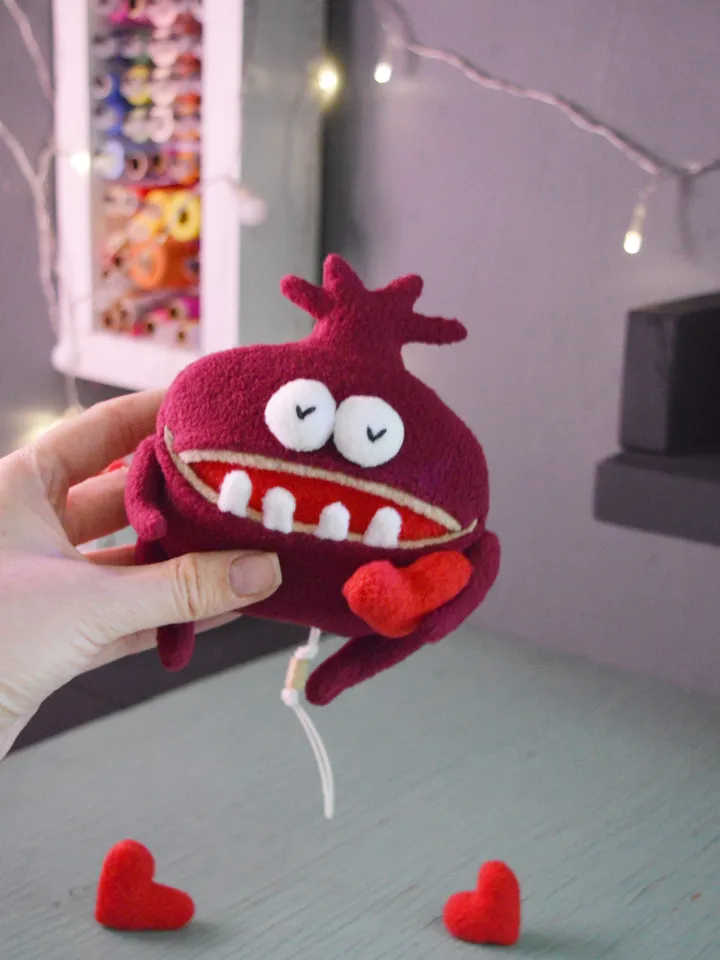 PDF Fleece Toy Pattern ā Softie Pomegranate Plush Tutorial