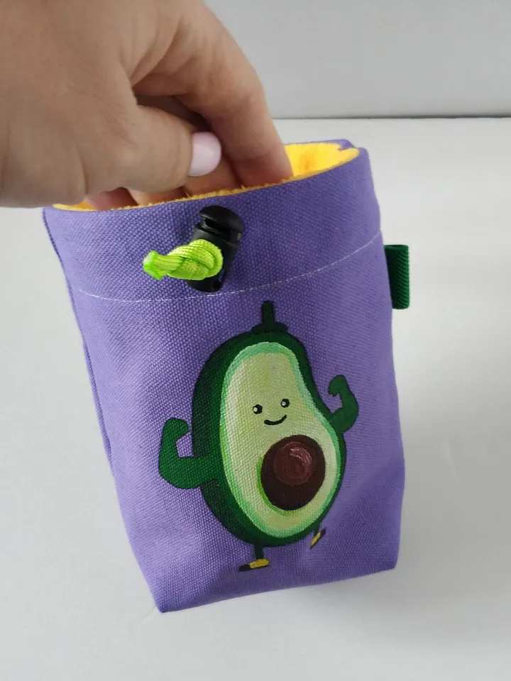 Avocado rock climbing chalk bag for climber