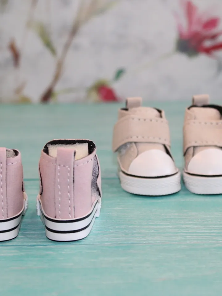 Pink suede sneakers for Wellie Whisher, wellie wisher doll shoes- 5 cm doll shoes - Or any other doll – Christmas gift