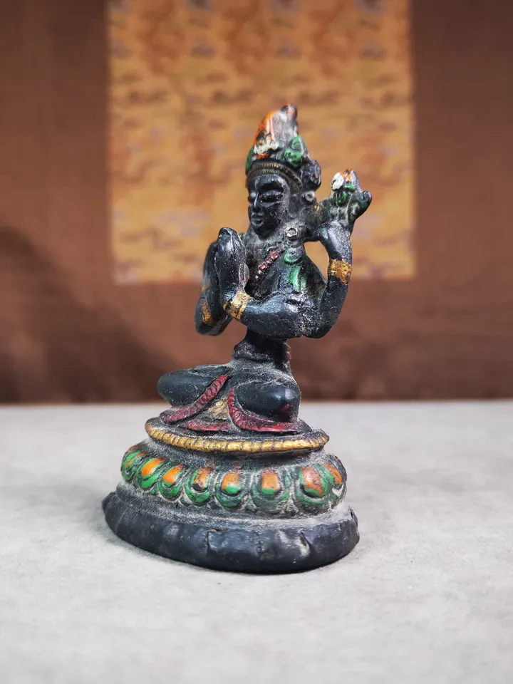 Gandhanra Antique Colored Tibetan Buddha Statue,Chenrezig, Four Arms,Padmapani, Avalokitesvara,Kuanyin,80 Years Old